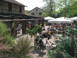  Jahresausflug 2004 Mittagessen im Hopfenschlingel in Rastatt