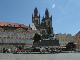  Jahresausflug 2005  Prag  Jan Hus Denkmal am Altstaedter Ring