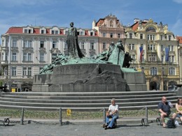  Jahresausflug 2005  Prag  Jan Hus Denkmal am Altstaedter Ring