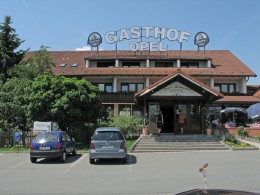  Jahresausflug 2005  Mittagessen im Gasthof Opel